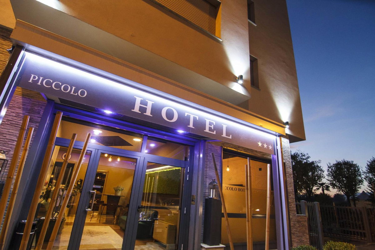 Hotel · Piccolo Hotel Allamano, Grugliasco