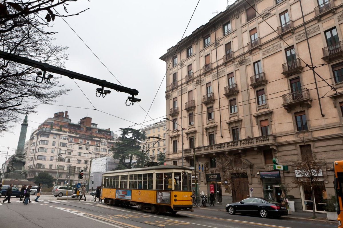 Hotel · Aparthotel Meneghino, Milan