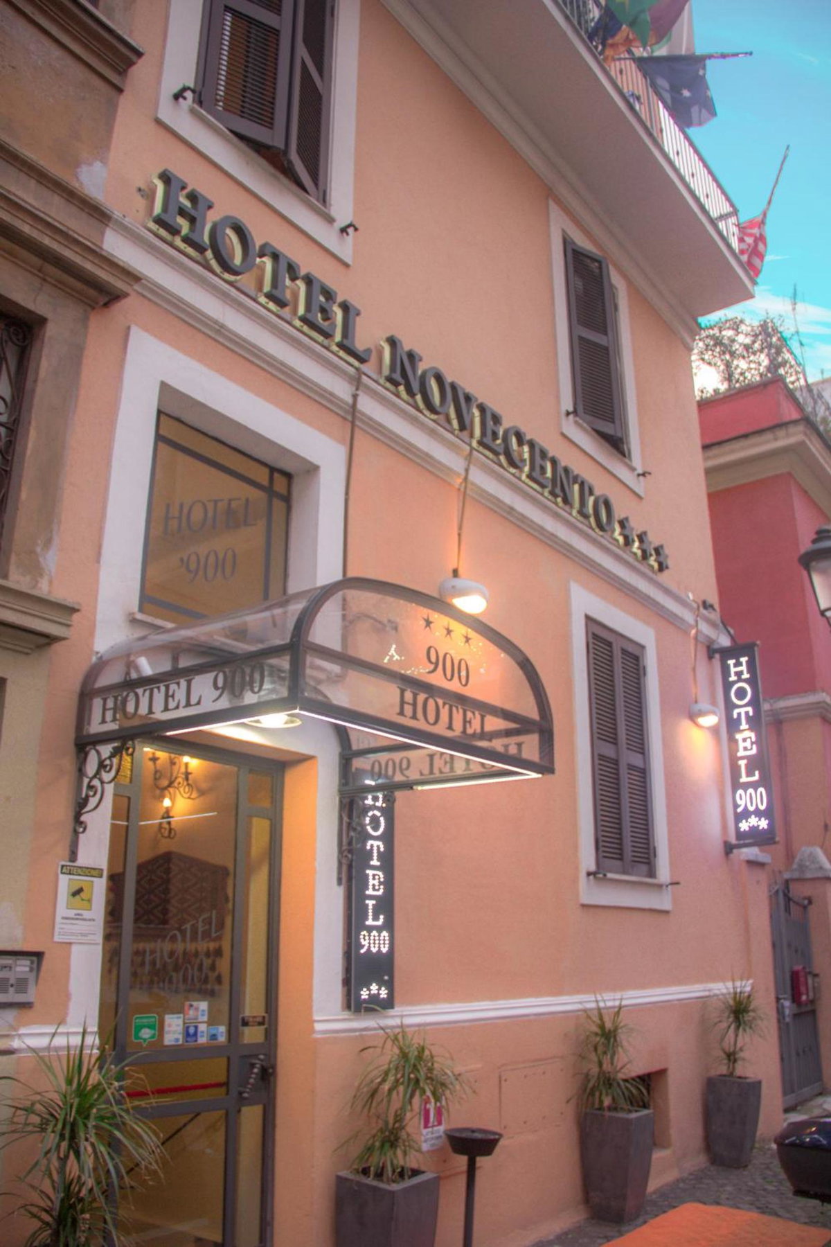Hotel · Hotel Novecento, Rome