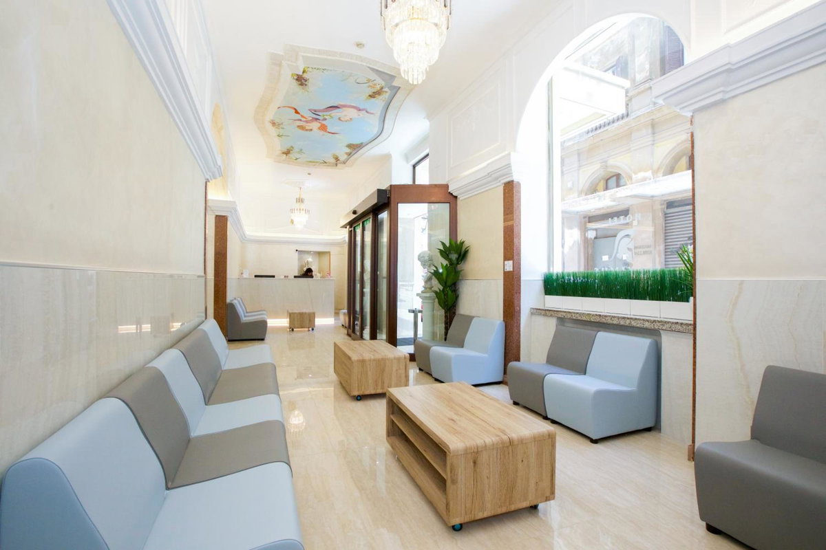 Hotel Maximus, Italy