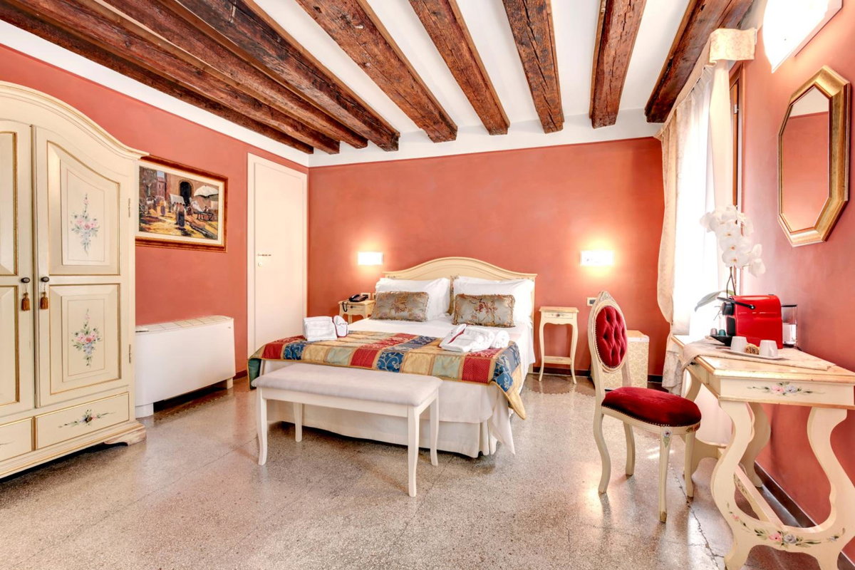 Ca' Riza, Italia