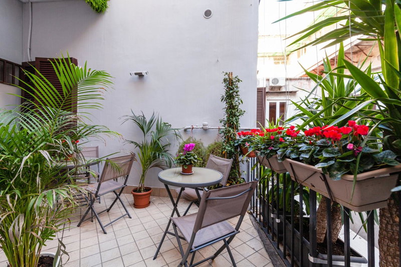 Monteoliveto 33, Naples, Italy