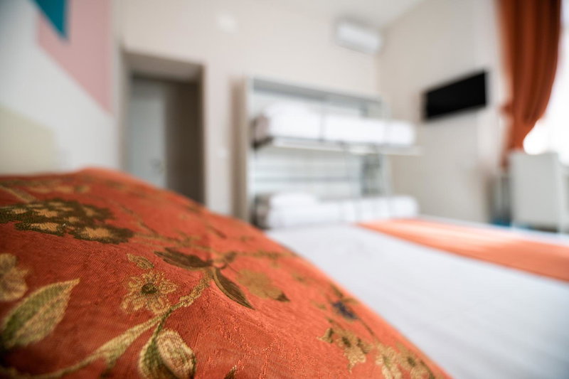 La Chambre, Naples, Italy