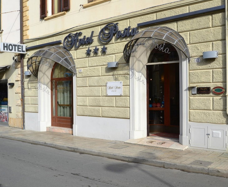 Hotel Posta, Cecina, Italy