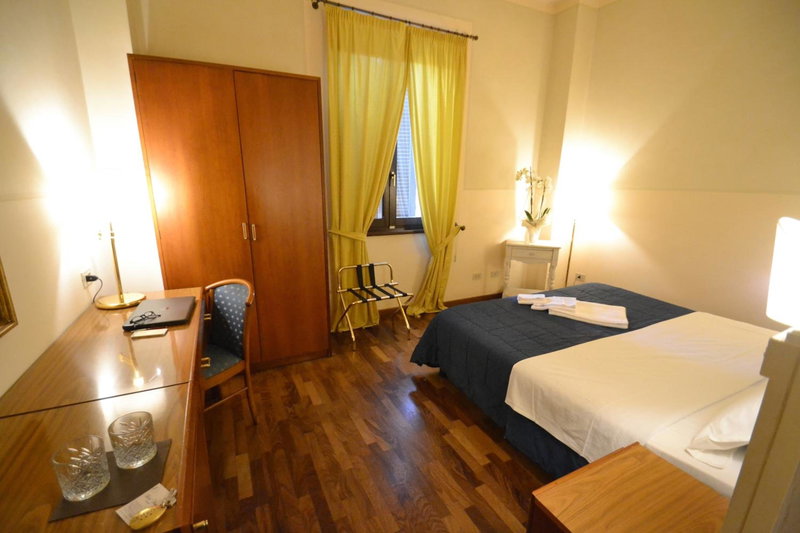 Hotel Posta, Cecina, Italy