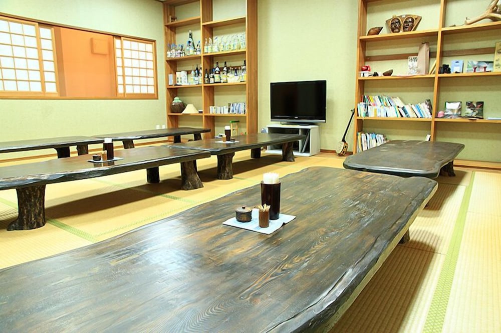 Hotel · Jouya, Ishigaki