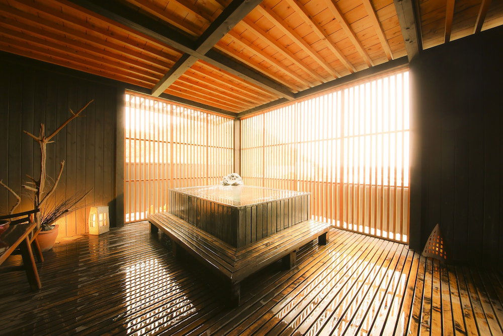 Sanbi no yado Ryokan Kawana, Japan