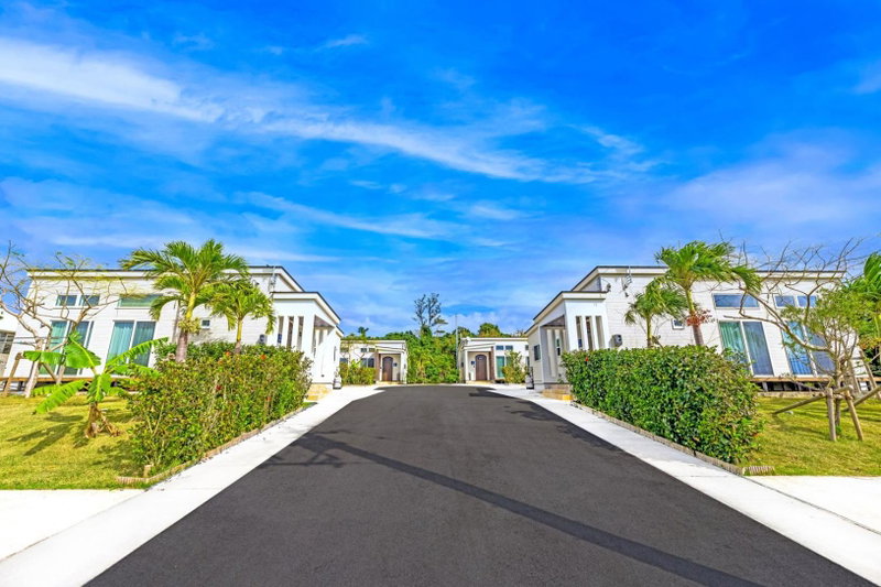 BEVERLY HILLS VILLA Miyakojima Resort, Miyako Island, Japan