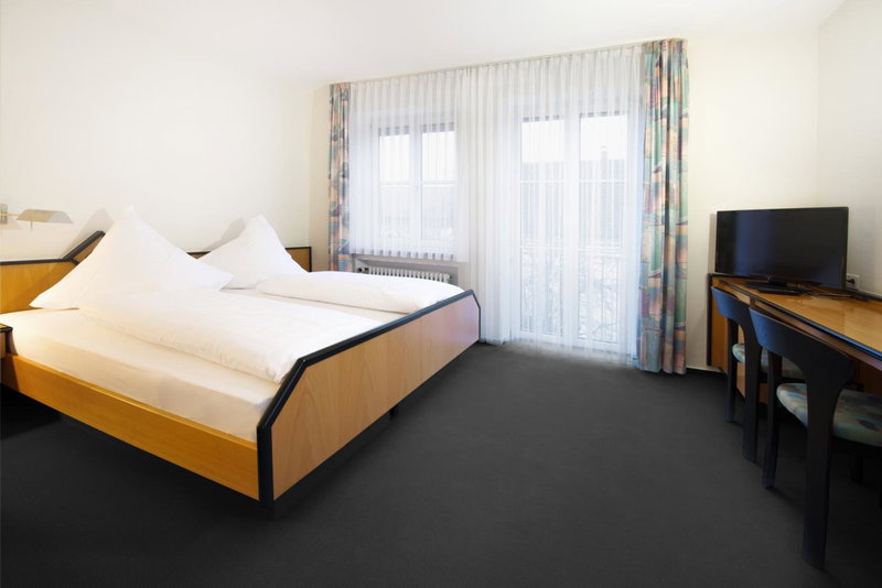 Gasthof Linde - Hotel Blum, Unterroth, Germany