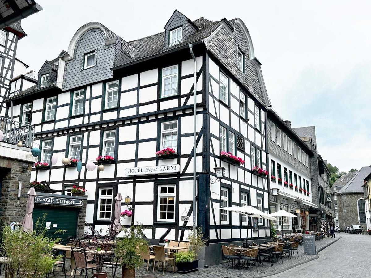 Hotel Royal, Germany