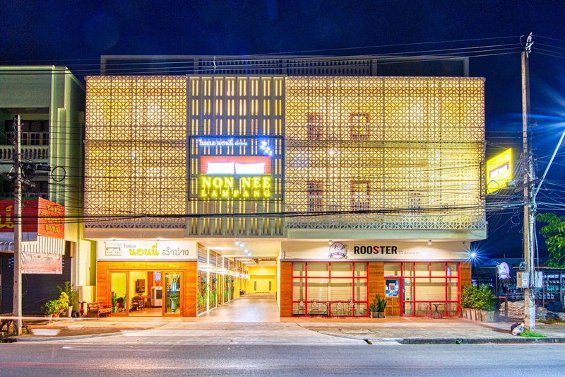 Nonnee Lampang Hotel, Lampang, Thailand