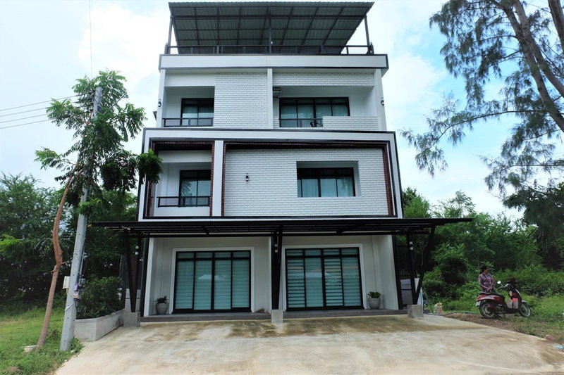 Rublom Chomview Pranburi, Ban Nong Sua, Thailand