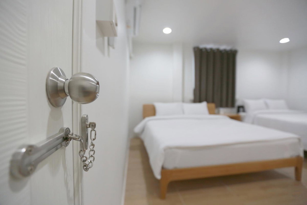 Hotel · INTERest POSHTEL, Bangkok