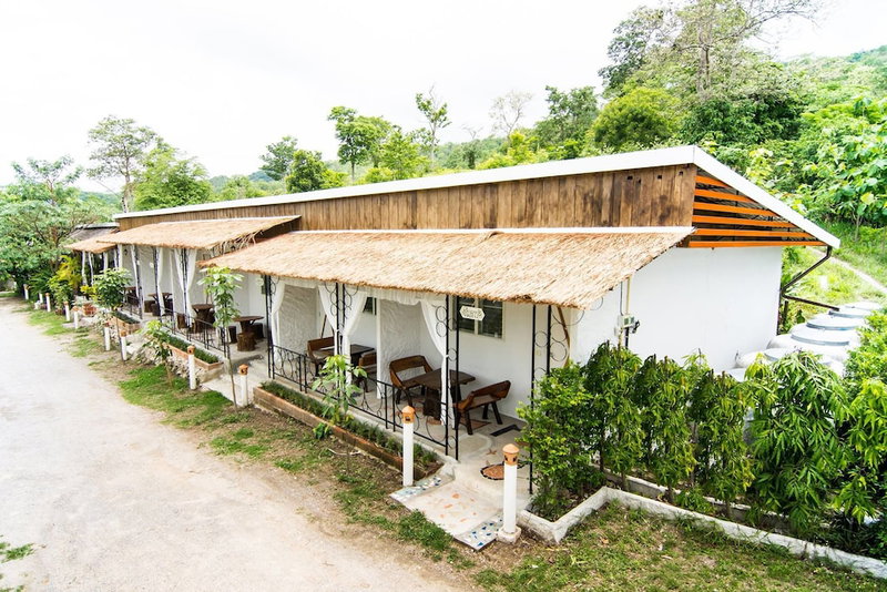 Khun Khao Tamnan Prai Resort, Ratchaburi, Thailand