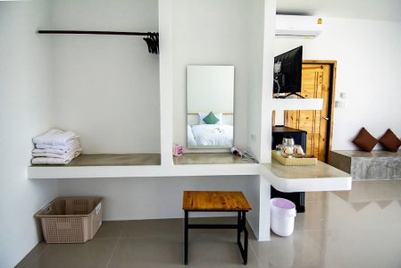 Khun Khao Tamnan Prai Resort, Ratchaburi, Thailand
