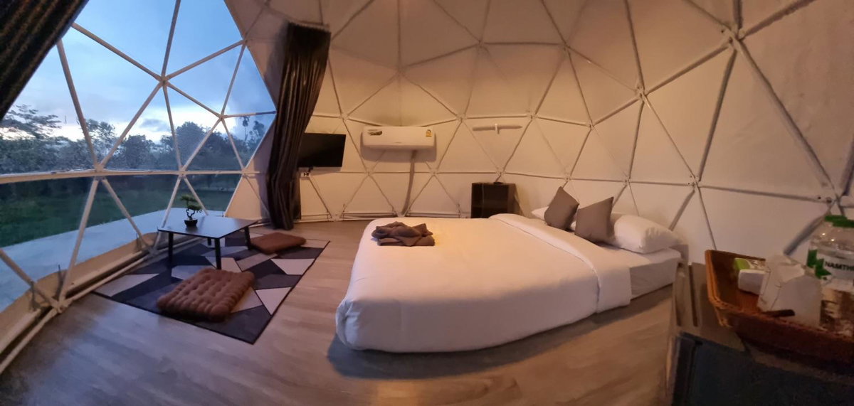 Hotel · Lung Bun Camp Dome Tent, Ban Nong Rang Chang