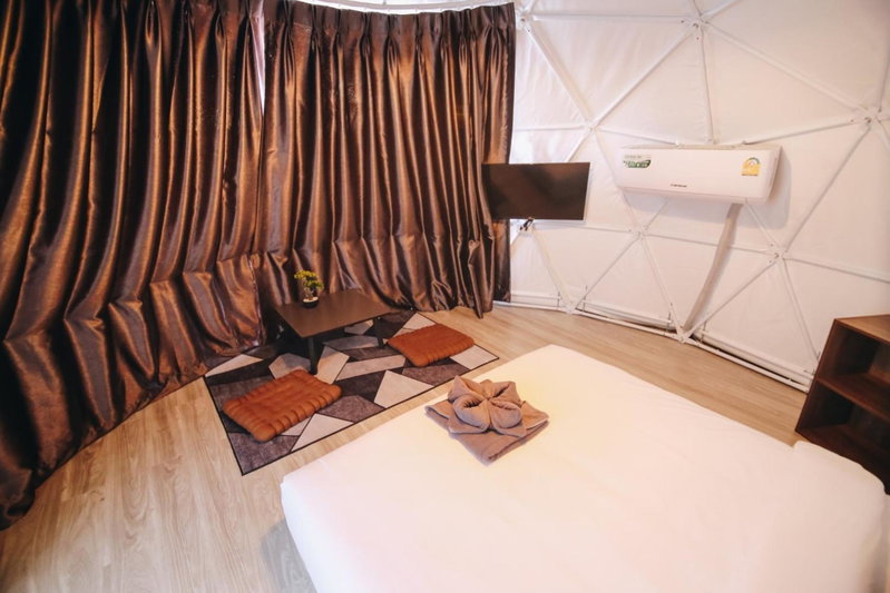 Lung Bun Camp Dome Tent, Ban Nong Rang Chang, Thailand
