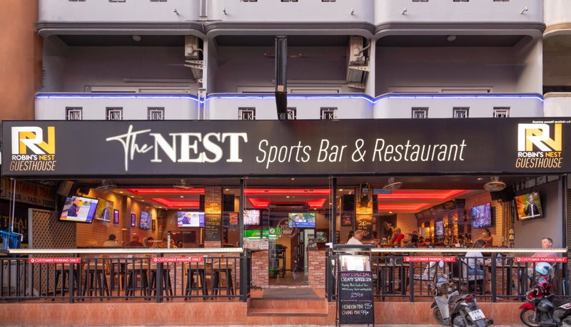 Robin's Nest Guesthouse & Restaurant, Pattaya Central, Thailand