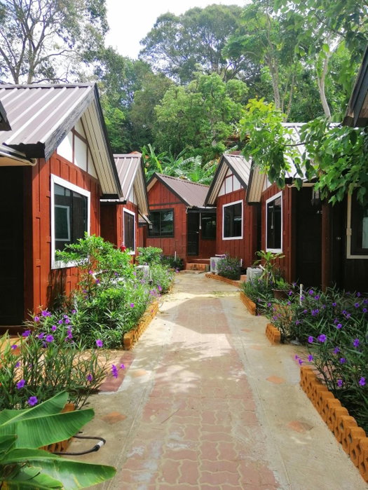 Phi Phi Long Beach Bungalow ( Had Yao), Phi Phi Don, Thailand