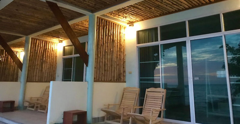 Koh Mook Riviera Beach Resort, Ko Mook, Thailand