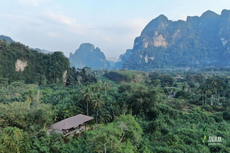 Anurak Lodge, Khao Sok, Thailand