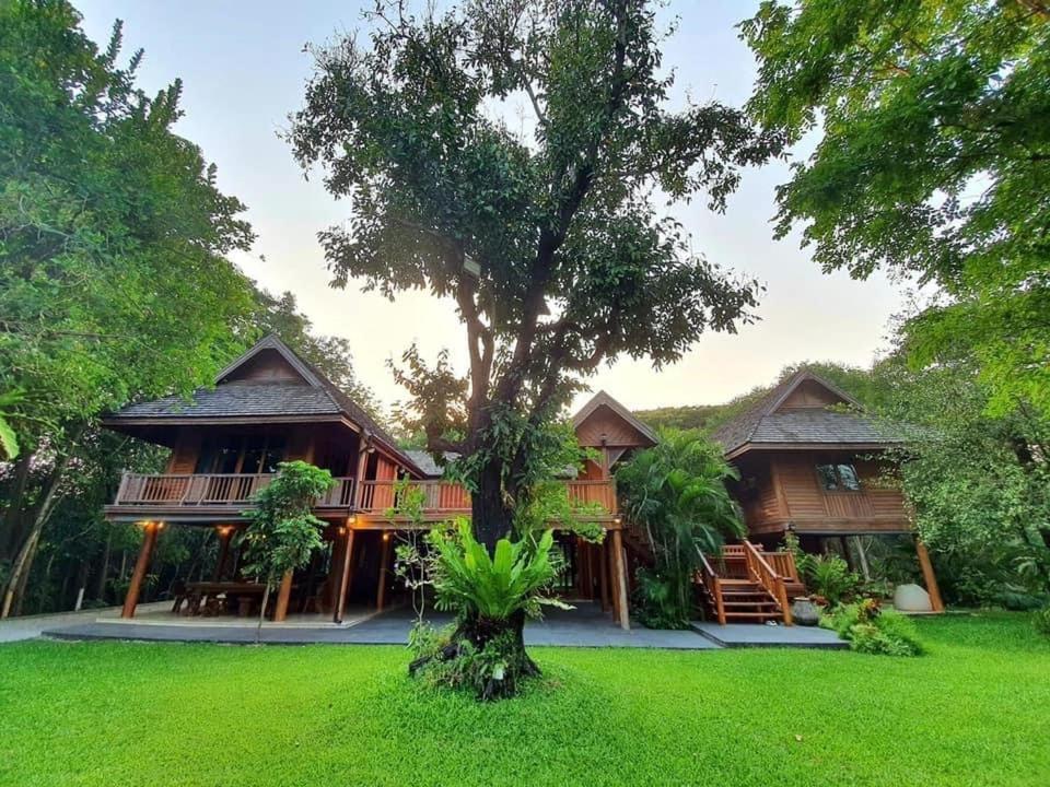 Sak-Ka-Ya (สัก-กา-ยะ), Thailand