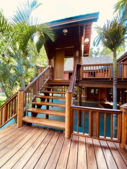 Sak-Ka-Ya (สัก-กา-ยะ), Mae Sot, Thailand