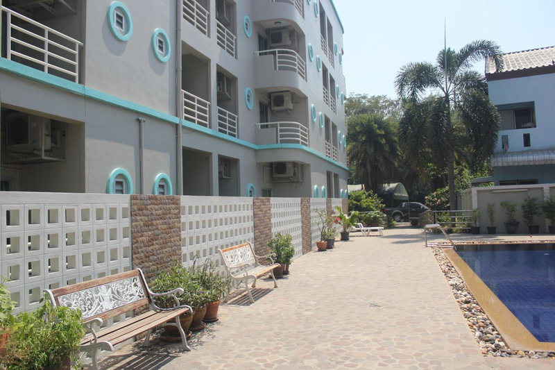 Lomsabai Apartments, Bangsaen, Thailand
