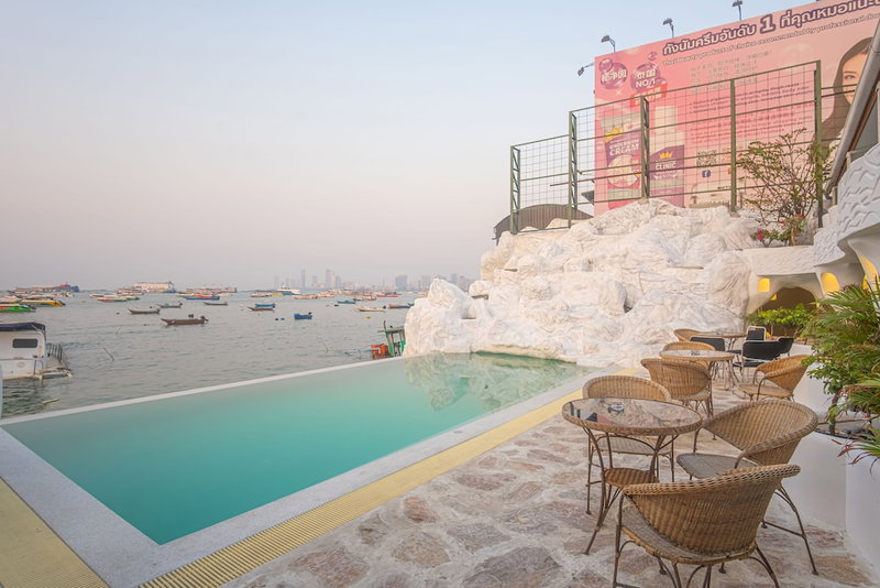 Windy Inn, Pattaya, Thailand