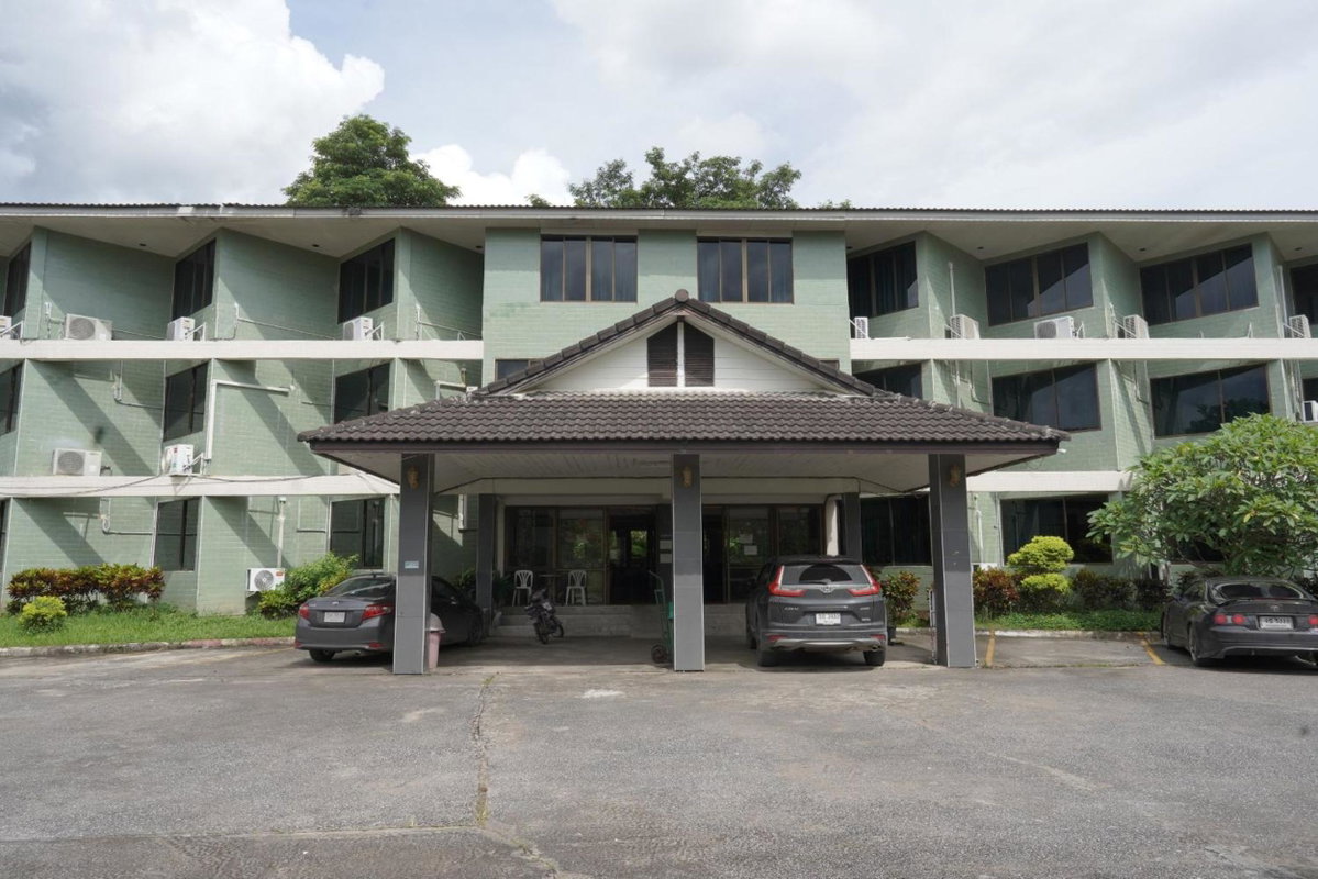 Hotel · Sport Inn, Chiang Rai