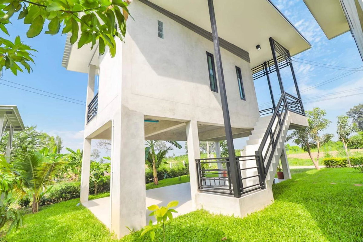 Hotel · Baanmae Uthaithani, Uthai Thani