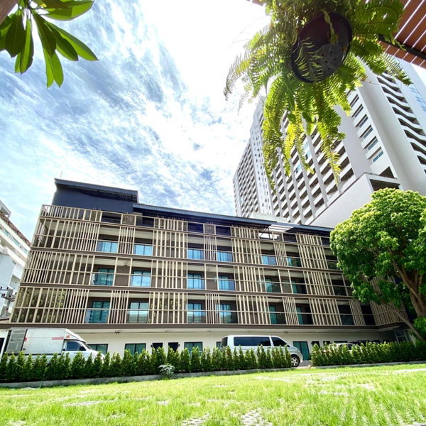 The Shade Residence, Pattaya Central, Thailand