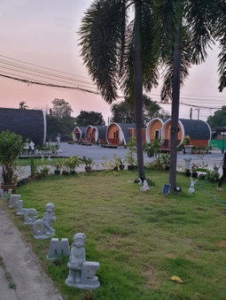 Tiny hut resort, Bangkok, Thailand