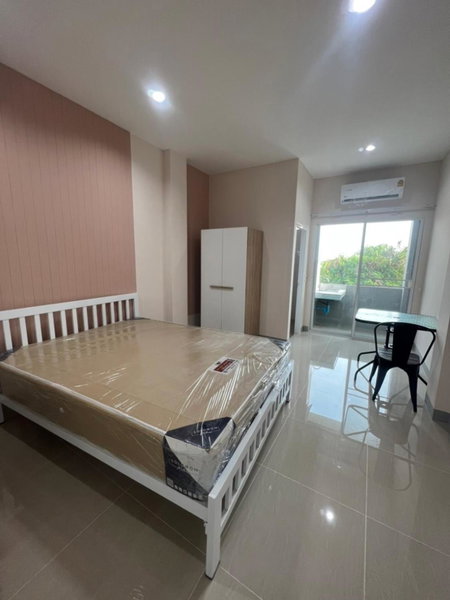 Firstbuild Apartment (เฟิร์สบิวท์อพาร์ทเม้น), Bangkok, Thailand