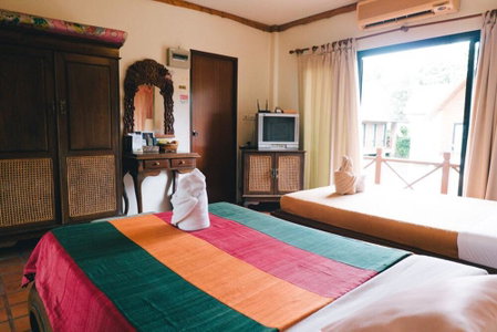Saplaisuan Resort, U Thong, Thailand