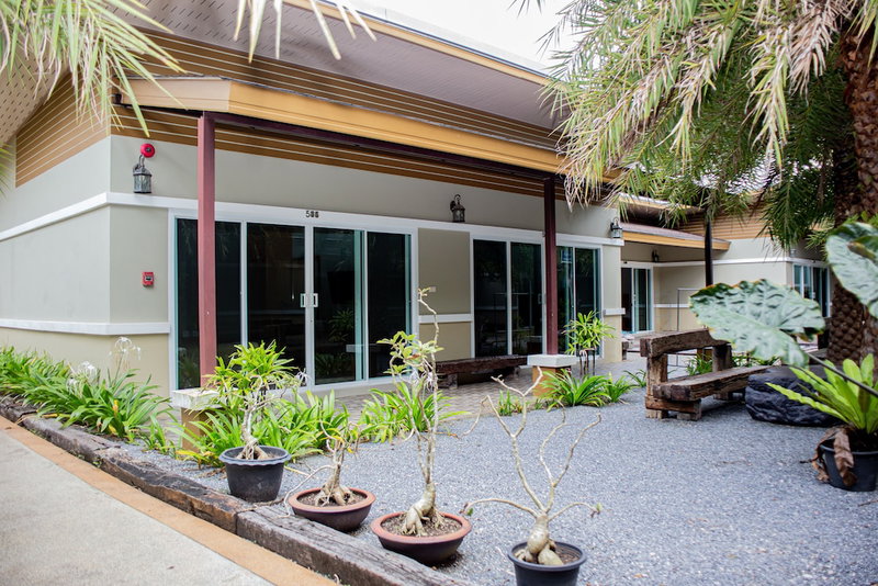 Saline Hot Spring Resort, Khlong Thom, Thailand