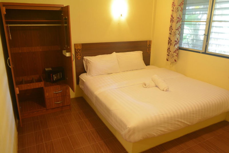 M&M Guesthouse, Ko Chang, Thailand