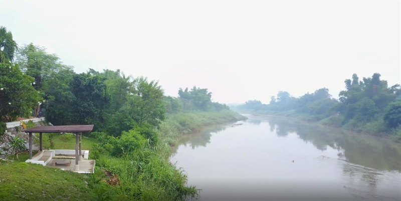 Baantidnam, Ban Thung Tho, Thailand