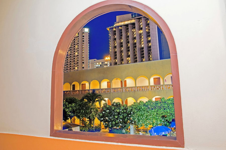 S Lodge Pattaya (formally known as Sabai Lodge), Pattaya, Thailand