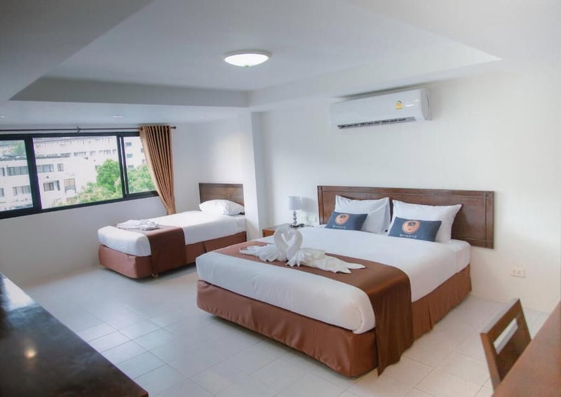 RoomQuest Kalim Beach, Patong, Thailand