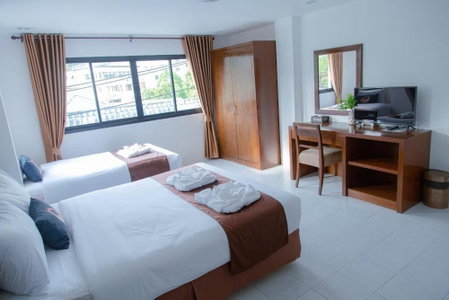 RoomQuest Kalim Beach, Patong, Thailand