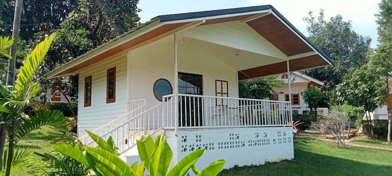 Baan Suan Rojjana, Muak Lek, Thailand