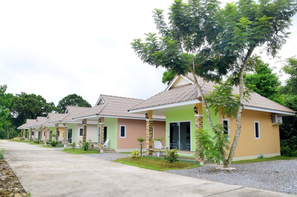 Khowbuysi View Resort, Thailand