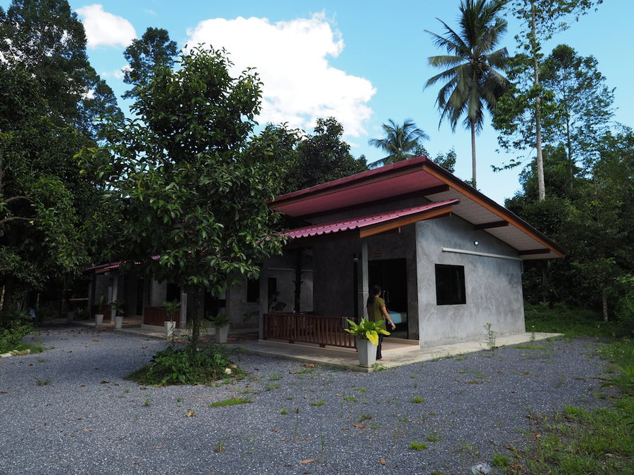 Baan Keree Thara Khiri Wong, Lan Saka, Thailand