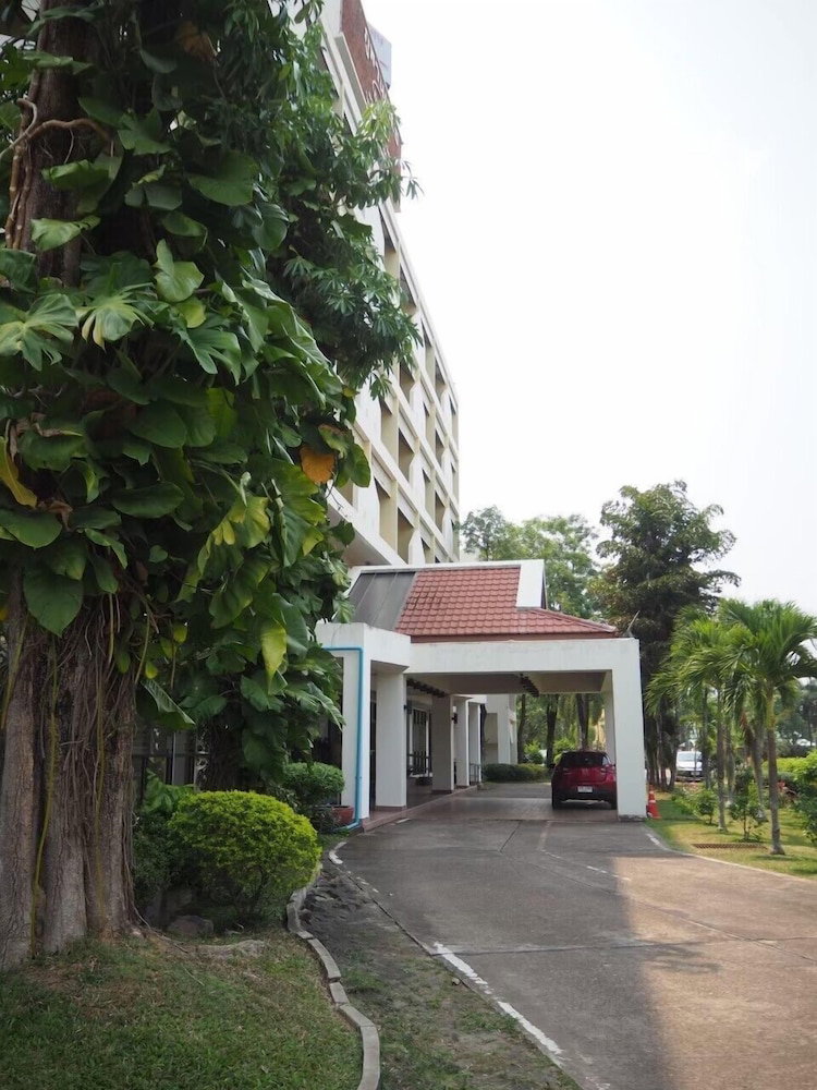Phuphanplace Hotel, Thailand