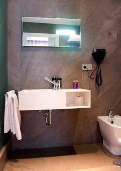 Khu Hotel, Granada, Spain