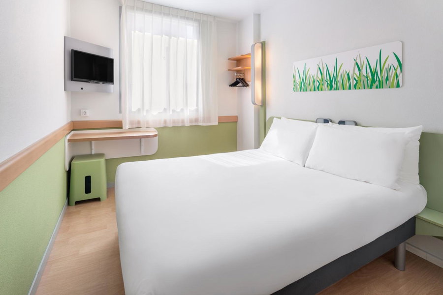 B&B HOTEL Zaragoza Plaza Mozart, Zaragoza, Spain
