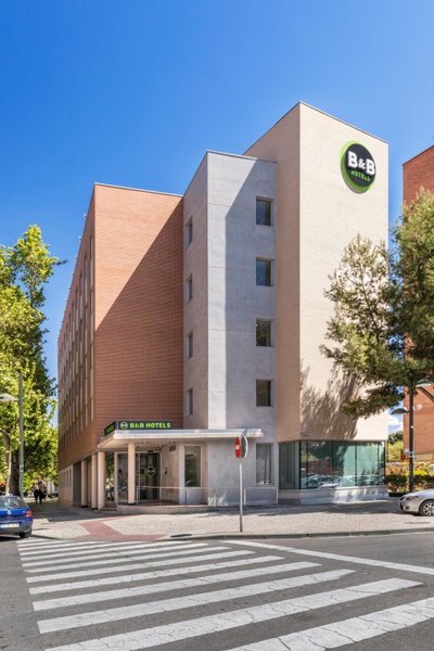 B&B HOTEL Zaragoza Plaza Mozart, Zaragoza, Spain