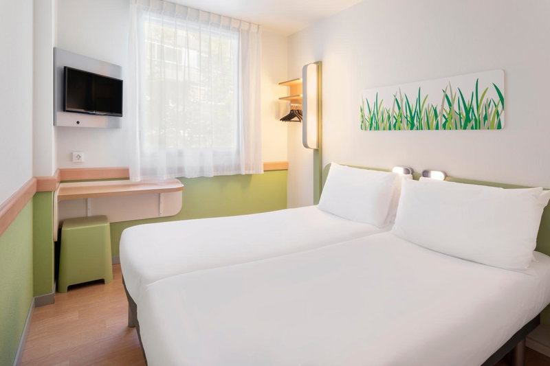 B&B HOTEL Zaragoza Plaza Mozart, Zaragoza, Spain