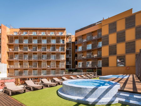 ALEGRIA Plaza Paris & Spa 4 SUP, Lloret de Mar, Spain